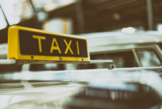 Taxi-Connect el nuevo servicio intermodal de Autocares Costa Azul