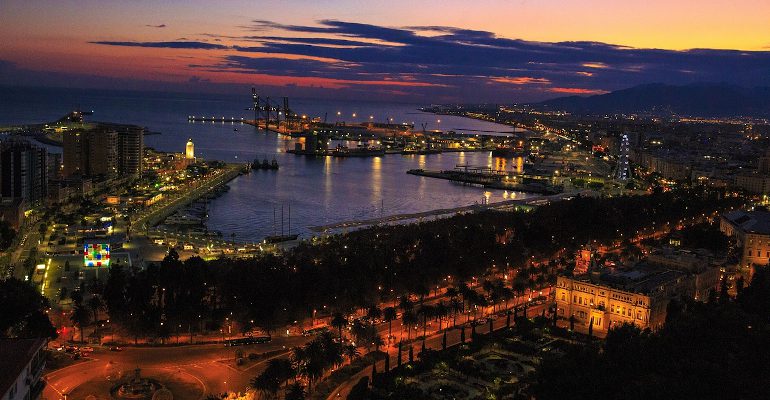 dónde viajar en navidad: Málaga